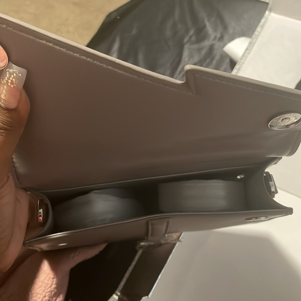 Shane Justin - Picture 4 of 5